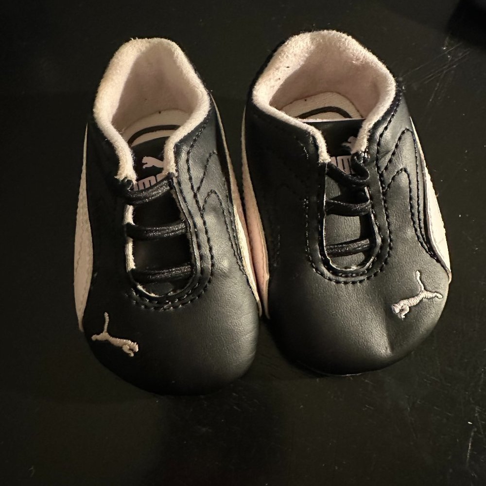 Puma Baby Girls Black Sneakers Sz 1